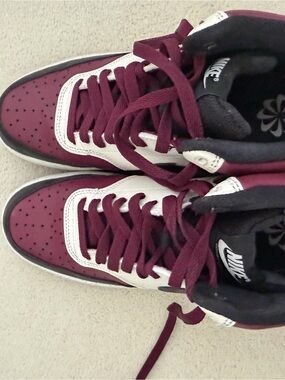 Nike High-Top Sneakers in Burgundy, White and Black
